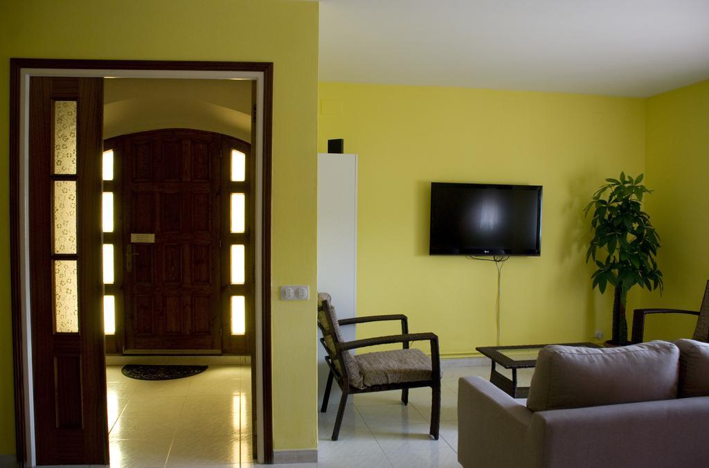 Hostal Elvira Гратайопс Екстериор снимка
